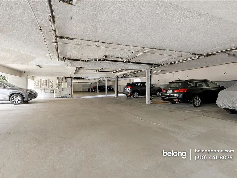 2223 S Bentley Ave #104 — Photo 35