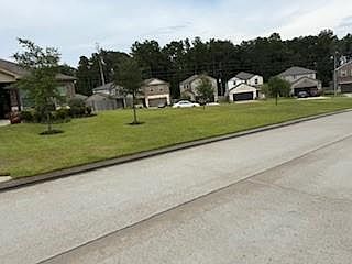 3rd image of 147 Valiant Ridge Trl