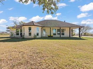 1013 Highland Rd, Cleburne, TX 76033