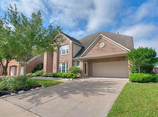 2312 Echo Harbor Dr, Pearland, TX 77584