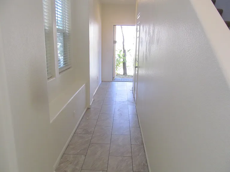 7471 Nicklin St — Photo 2