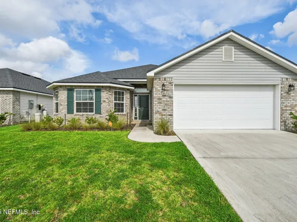 8173 HELMSLEY Boulevard, Jacksonville, FL 32119