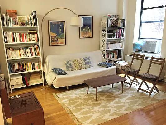 Rented by Amelia Irizarry Voorsanger, LREB | media 18