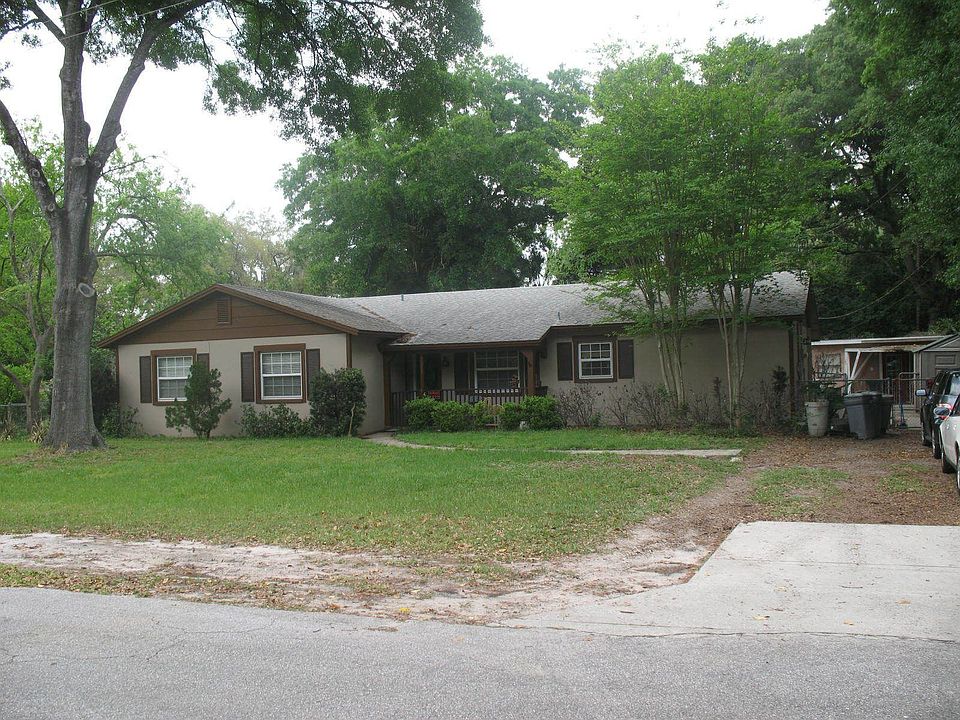 2513 Krueger Lane, April 2010