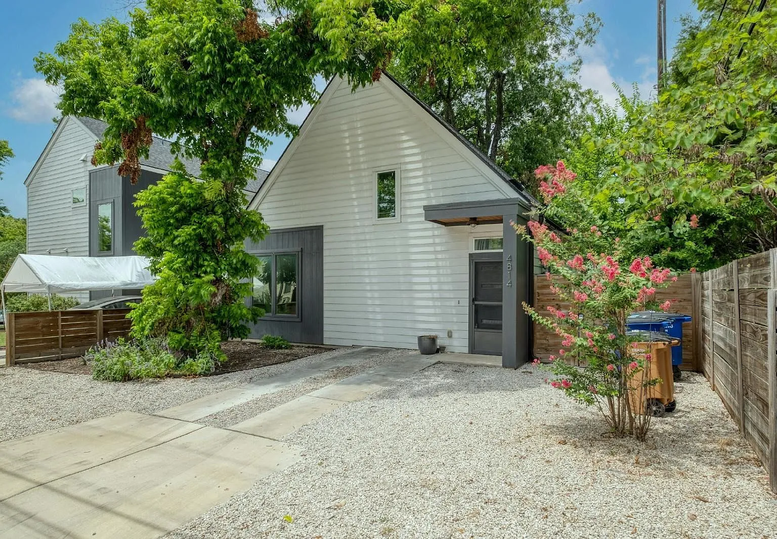 2 bed, 1.0 bath, 856 sqft, $2,550 — Photo 3