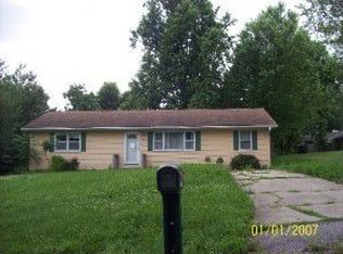 1006 W Benton St, Savannah, MO 64485