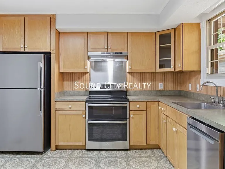 7016 Bonnalake Dr #A — Photo 15