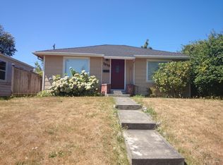 7915 32nd Ave SW, Seattle, WA 98126