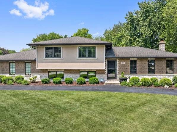 352 Eagle Ln, Bloomingdale, IL 60108