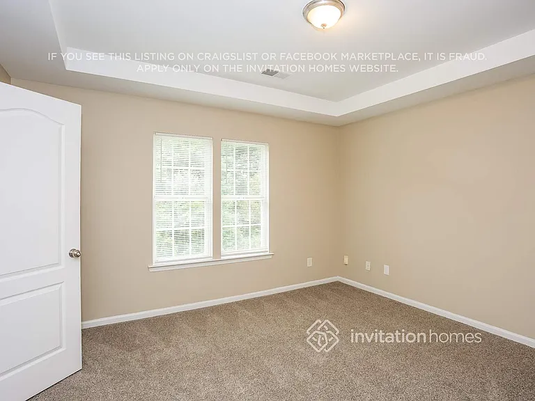 109 Newport Dr — Photo 12