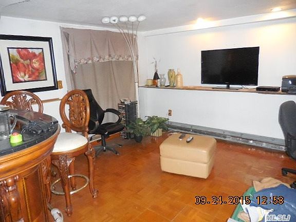 3rd image of 971 Linkwood Dr