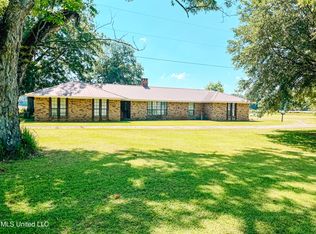 104 Donaldson Rd, Lucedale, MS 39452