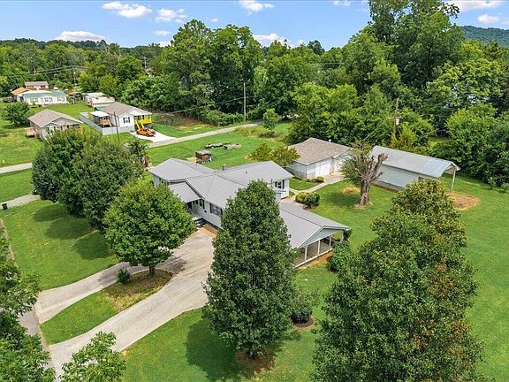 3rd image of 107 Georgia Ave