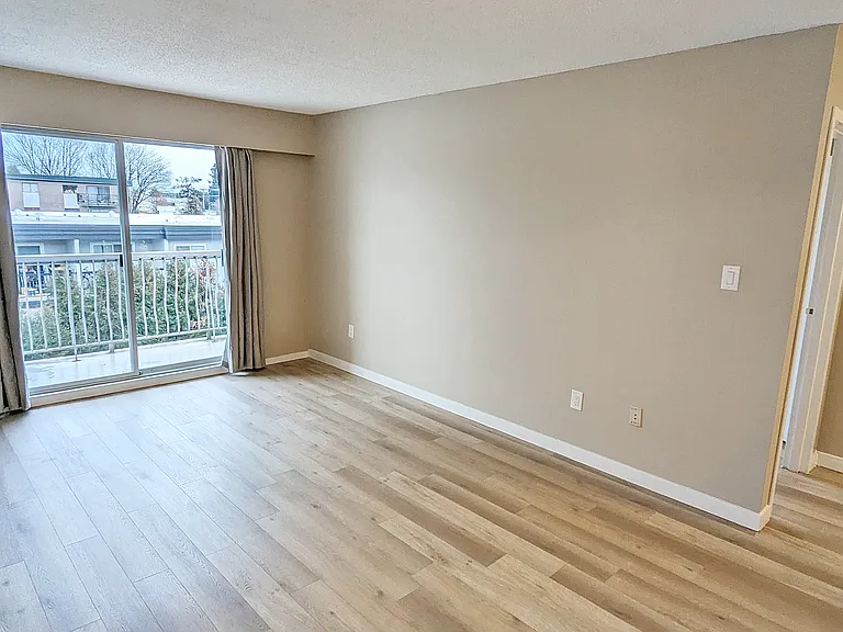 46180 Bole Ave — Photo 6