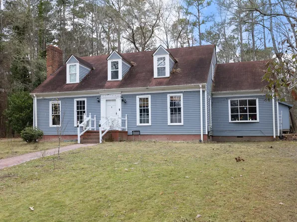 7117 Sunset Lake Rd, Fuquay Varina, NC 27526