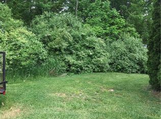 Parkmont St NE, Alliance, OH 44601