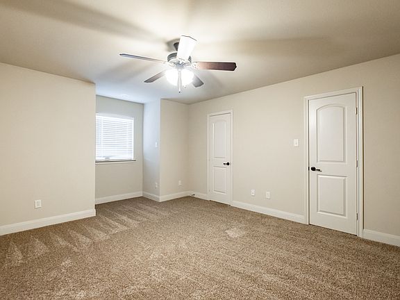 5th image of 4418 106th St Unit 1