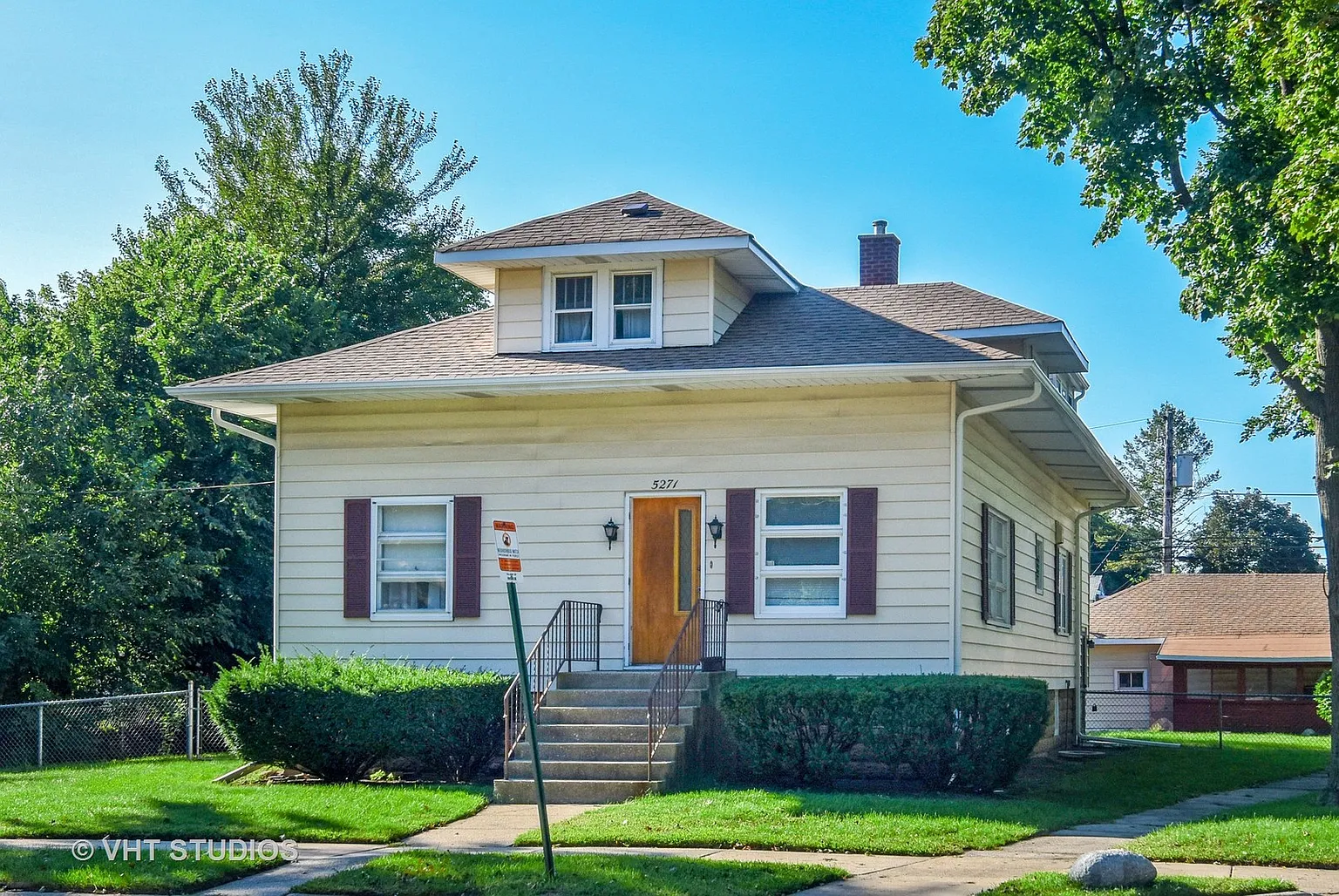 5271 George St photo 1