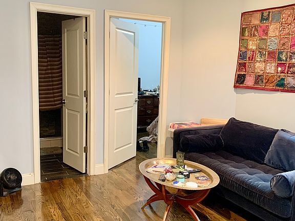 3rd image of 444 Suydam St #2F