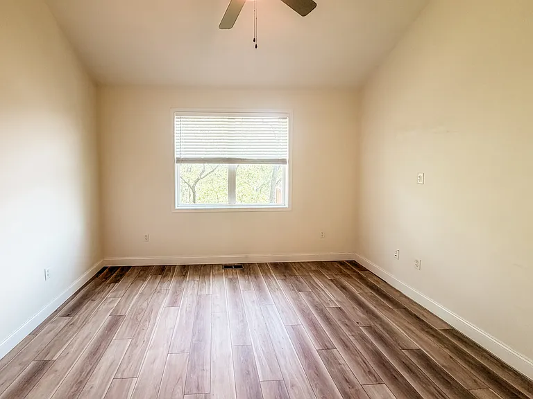 2806 Mineral Springs Ave — Photo 7