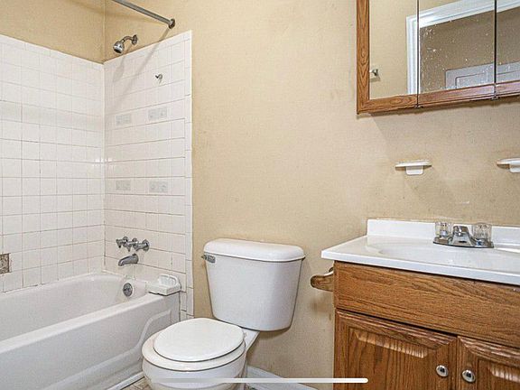 3rd image of 7304 Bertram Dr