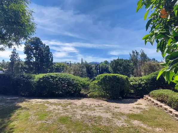 22 Van Dyke St, Thousand Oaks, CA 91360