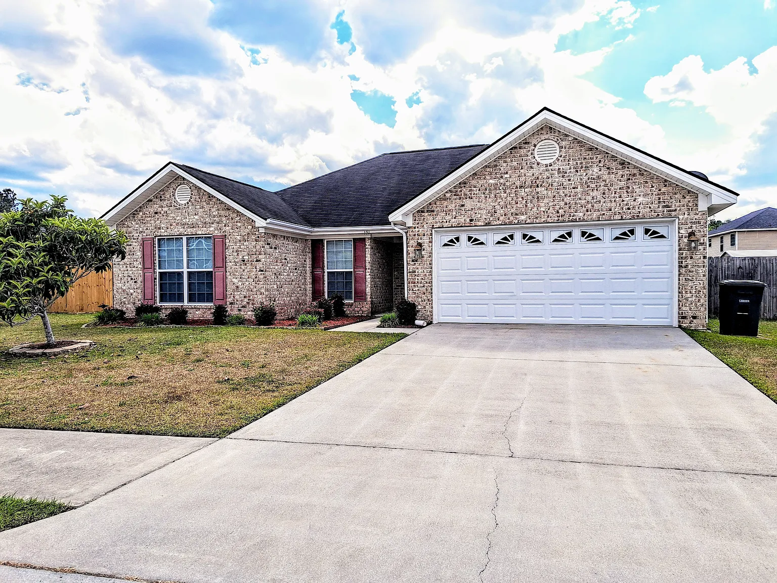 3 bed, 1444 sqft, $2,000 — Photo 1