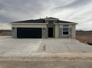 3720 S Sunnyview Ave, Carlsbad, NM 88220