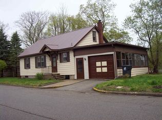 404 N Riverside Dr, Winamac, IN 46996