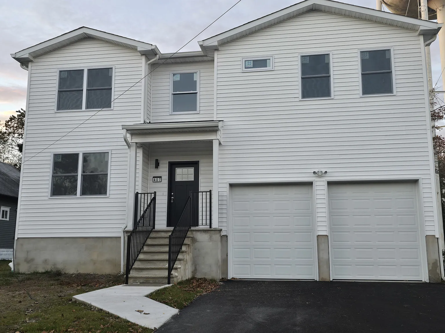 407 Dover Rd — Photo 1
