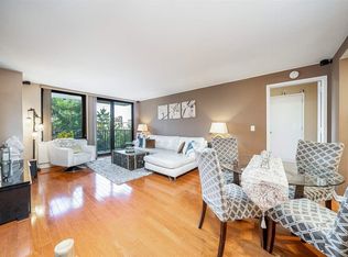 700 Grove St APT 5U, Jersey City, NJ