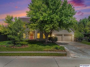 233 S 199th St, Elkhorn, NE 68022