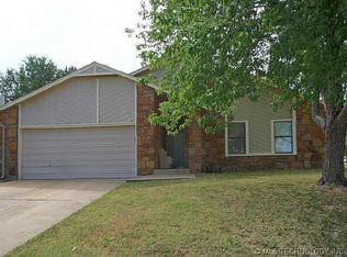 1308 E 138th Pl, Glenpool, OK 74033