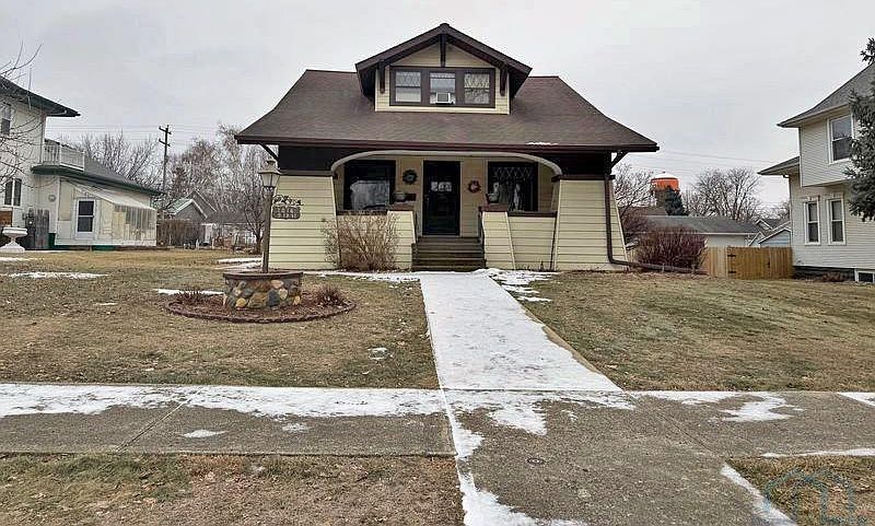 1st image of 1016 9th St