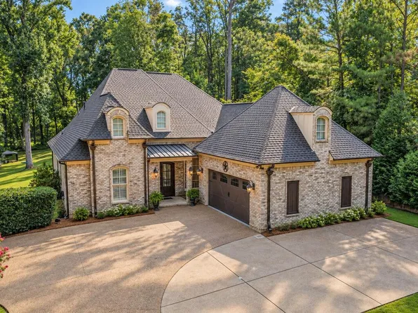 103 Turtle Creek Dr, Batesville, MS 38606