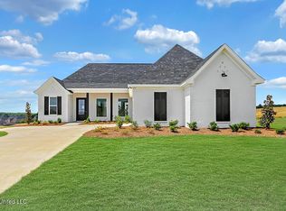 901 Capstone Cv, Brandon, MS 39042