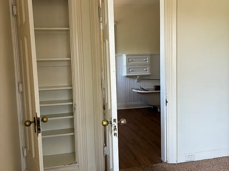 1321 Wood Ave #2 — Photo 9