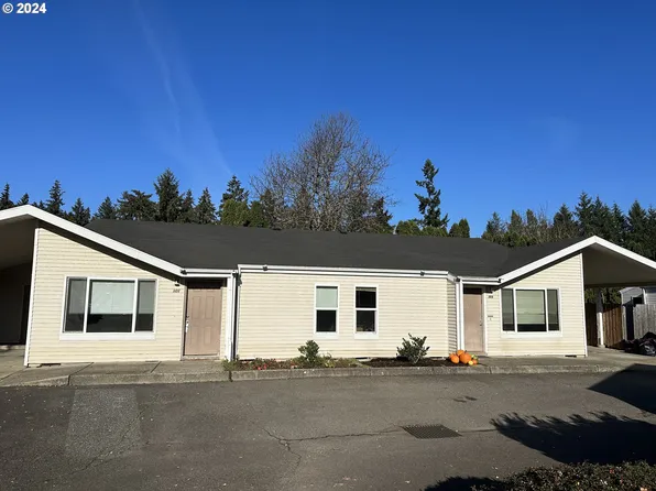 906/908 Pioneer St, Ridgefield, WA 98642