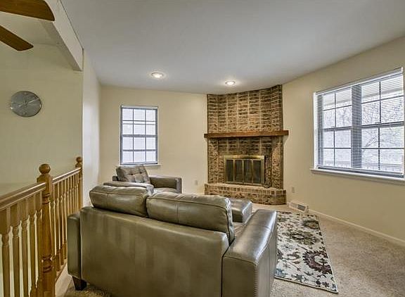 4th image of 4363 N Topping Ave