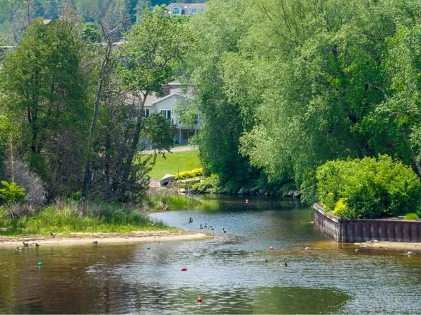 4084 Main St, Fish Creek, WI 54212