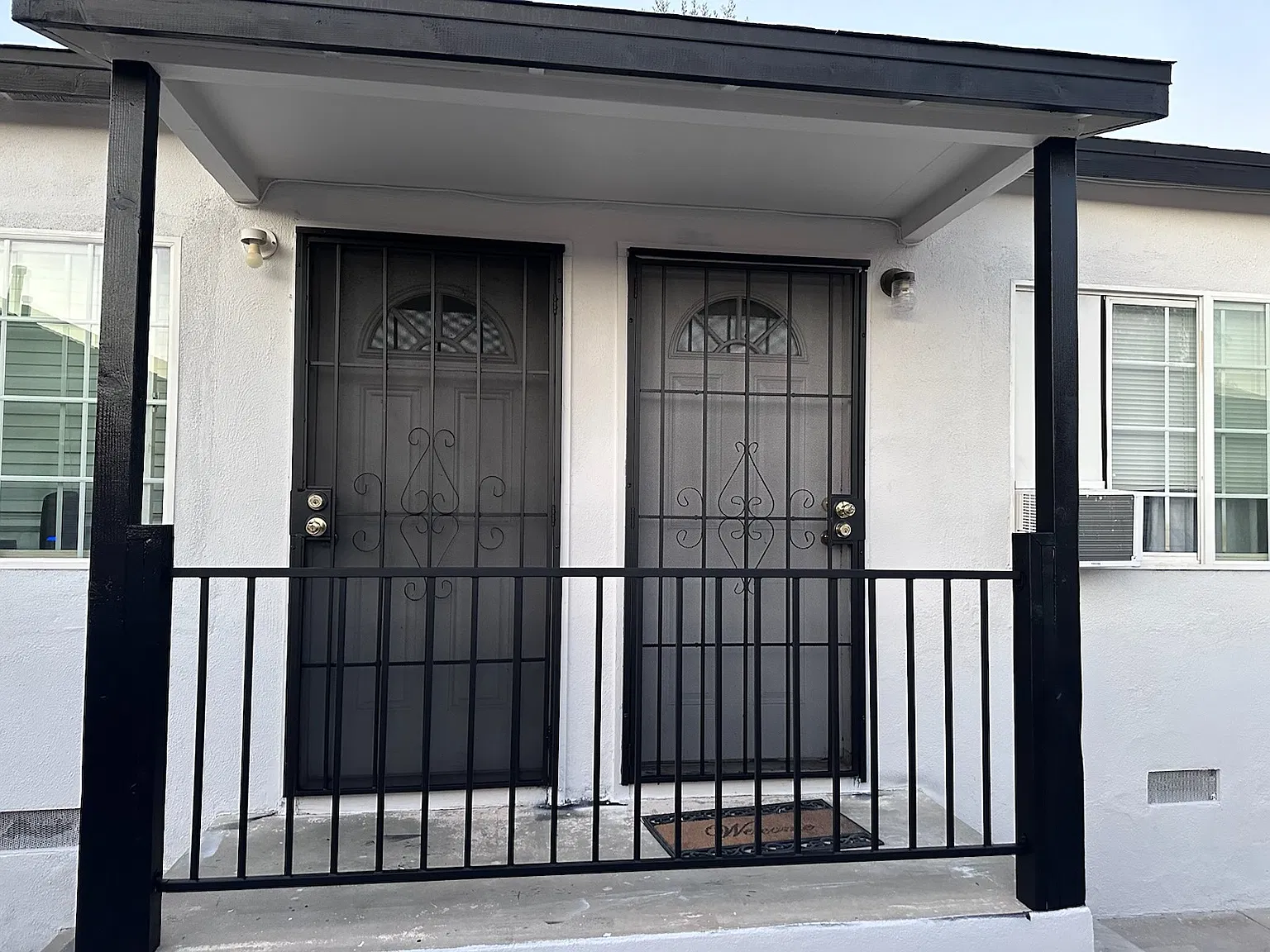 Studio, 350 sqft, $1,200 — Photo 1