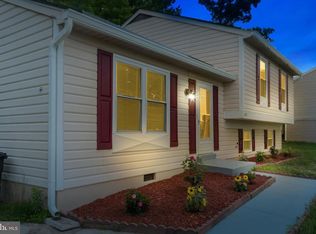 2004 Norlinda Ct, Oxon Hill, MD 20745