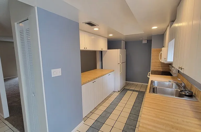 7910 Citrus Dr — Photo 5