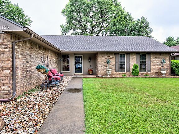 4th image of 1125 Creekdale