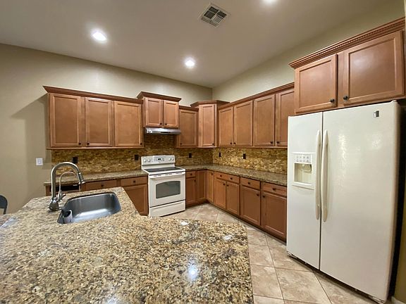 3rd image of 2759 N 148th Ln