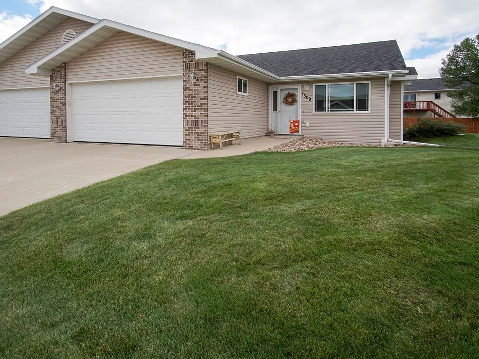 1st image of 1509 Silver Maple Ln
