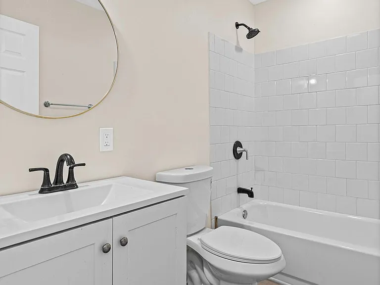 1669 N Milton Ave — Photo 9
