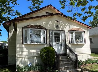 103 W Charles St, Palmyra, NJ 08065