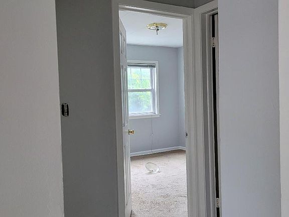 3rd image of 446 N Ardmore Ave #1C