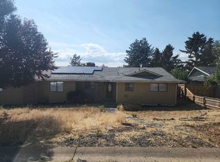 2106 Dawn Dr, Klamath Falls, OR 97603